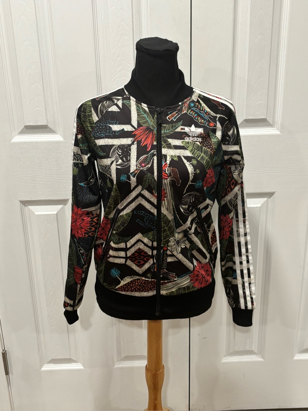 ADIDAS x FARM RIO Collab XILOFLORESTA Track Jacket Size XS